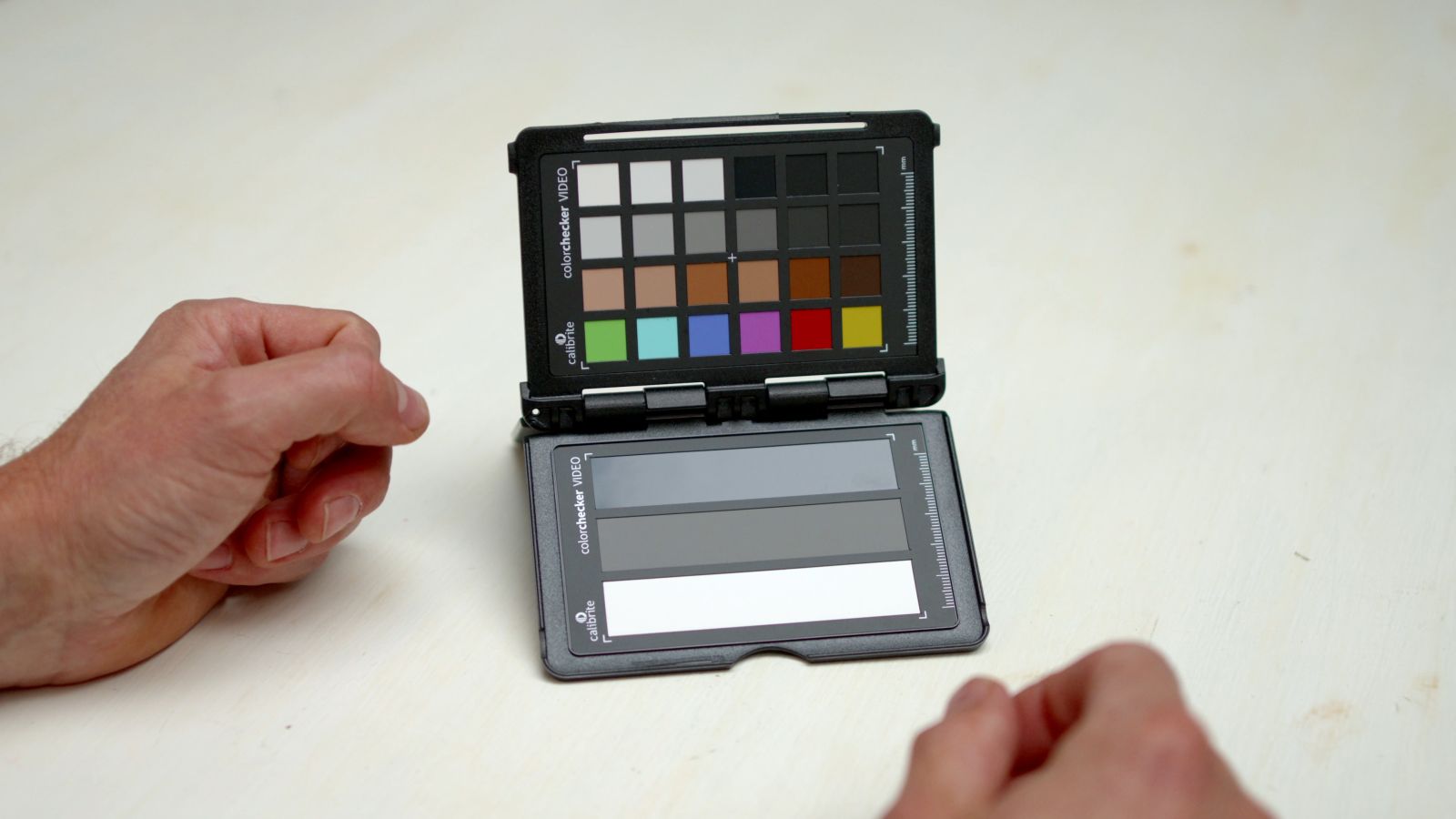 Charte ColorChecker Video - 28 couleurs & 4 niveaux de gris - Étalonnage pro
